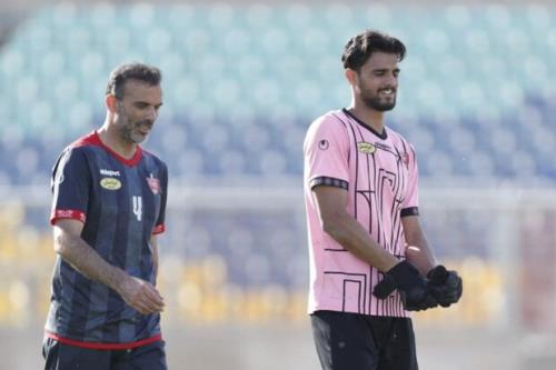 گفتگوی سیدجلال با گل محمدی برای بازگشت در آخرین بازی فصل پرسپولیس