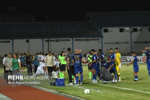 داوری فوتبال ایران یک مشکل بزرگ دارد