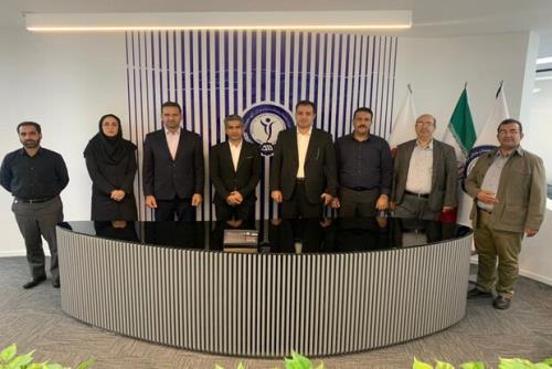 حضور کامرانی فر در باشگاه گل گهر