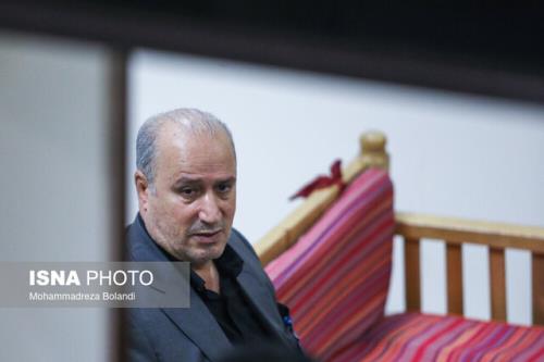 باید در آستانه جام جهانی اتحاد داشت