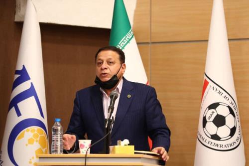 سازمان لیگ در رابطه با حق پخش تلاش و دقت بیشتری داشته باشد